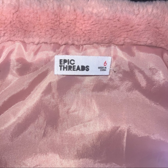 🌺💗🌺 Epic treads Girl- Puffer jacket - Picture 6 of 6